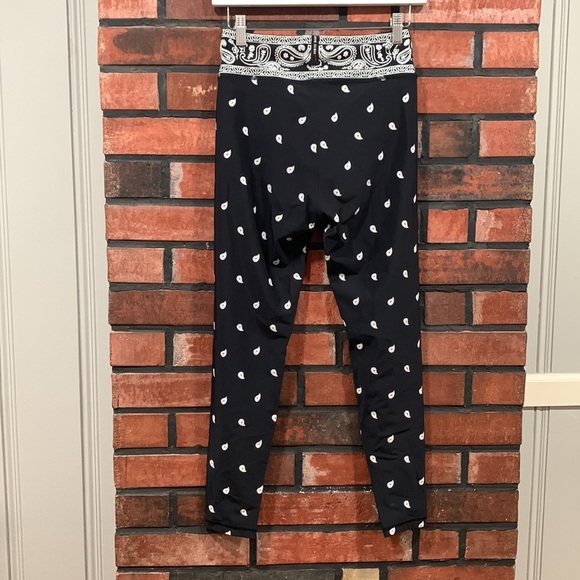 Adam Selman Sport Bandana Printed Hi Rise Legging - Picture 9 of 11